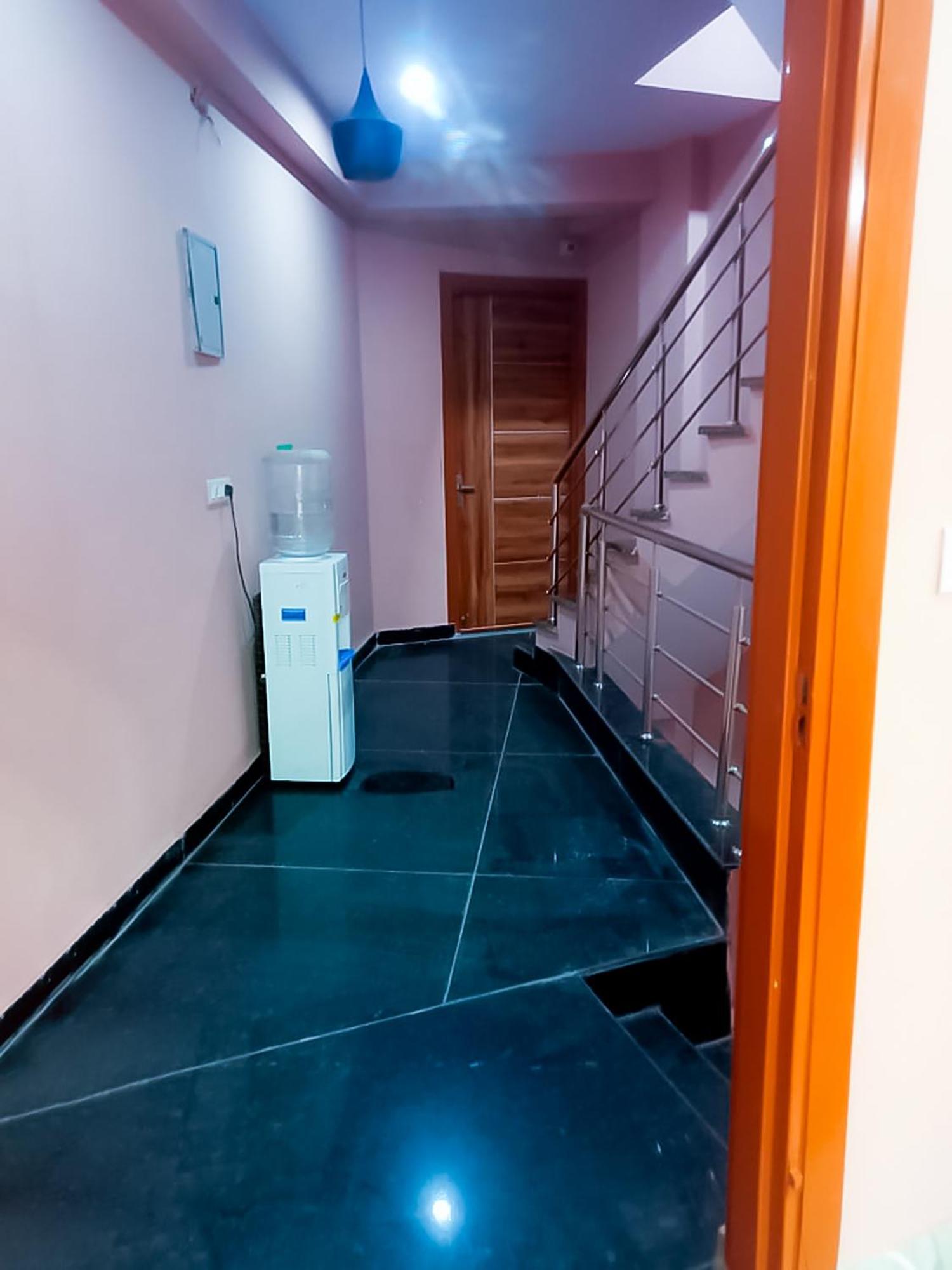 Roomshala 139 Rose - Dwarka New Delhi